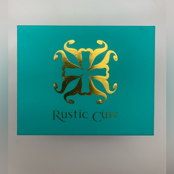 Rustic Cuff Bracelet Set (3) - Picture 2 of 4